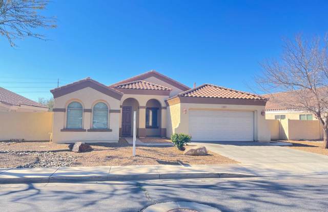 Beautiful 4 bedroom, 2 bath in Redwood Estates - 2163 East Redwood Drive, Chandler, AZ 85286