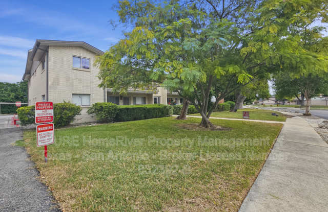 217 W Silver Sands Gallery 3