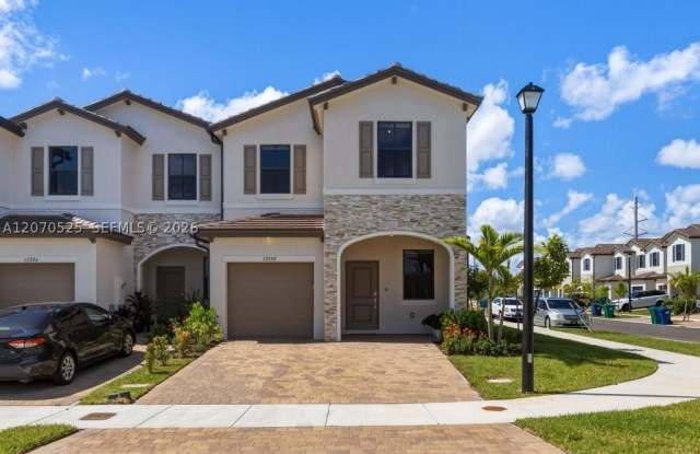13332 SW 234th Ter Gallery 2