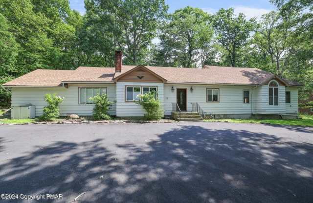 755 White Oak Road - 755 White Oak Road, Mountainhome, PA 18326