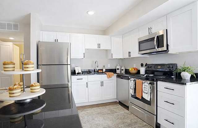 83 West photos photos