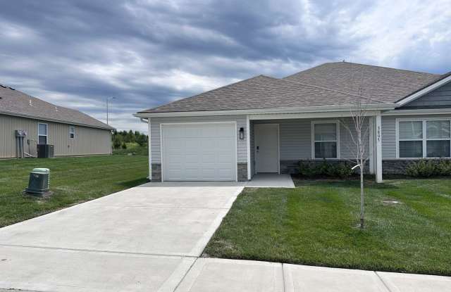 3 Bed | 2 Bath | 1 Car Garage Single Level Duplex in Kansas City photos photos 3 Bed | 2 Bath | 1 Car Garage Single Level Duplex in Kansas City photos photos