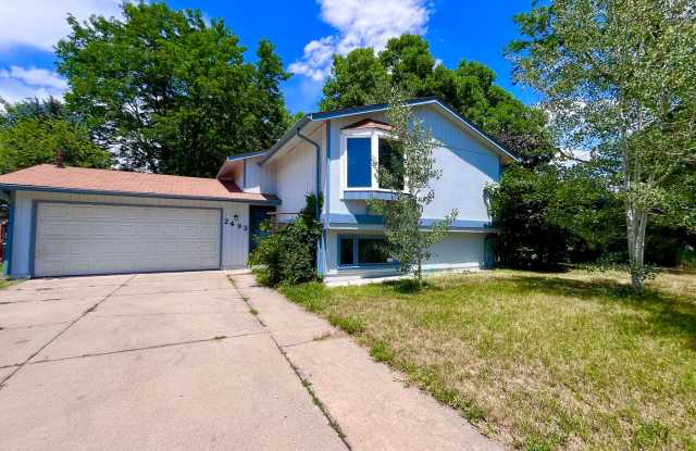 3 Bedroom, 2 Bath Bi-Level Home with 2 car Attached Garage in Northwest Loveland, CO photos photos