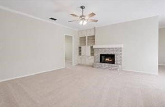 67 Lake Shore Drive Gallery 2