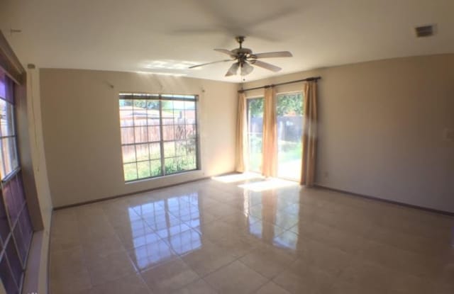 2516 Flamingo Ct - 2516 Flamingo Cir, McAllen, TX 78504