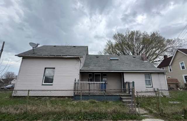 Spacious  Affordable 3-Bedroom Home at 4325 Trent - 4325 Trent Avenue, Cleveland, OH 44109