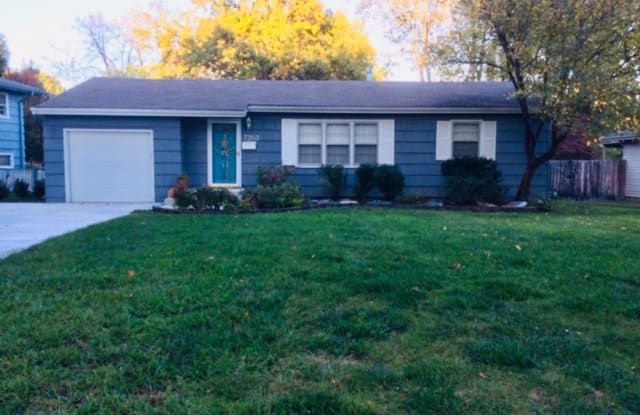 7203 Goddard St - 7203 Goddard Street, Shawnee, KS 66203