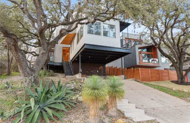 2612 Carnarvon Ln Gallery 2