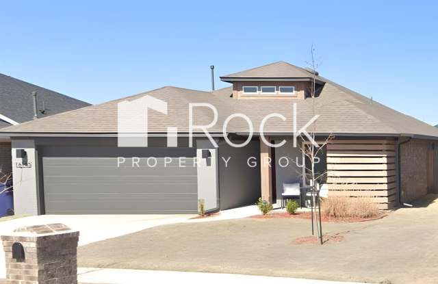 3-bedroom home with Storm Shelter in Westmoore area photos photos