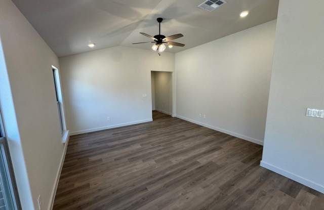 240 Trailblazer Ln Gallery 3