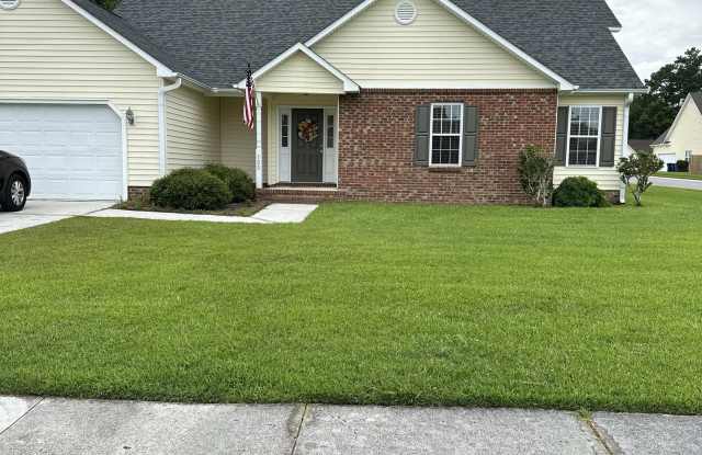 100 Baldwin Court - 100 Baldwin Court, Jacksonville, NC 28546