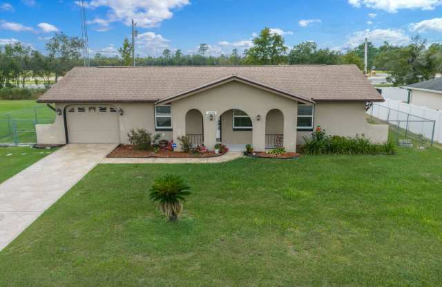 Three Bedroom Rental In SW Ocala Gallery 1