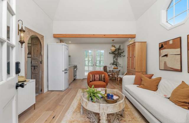 6631 Lago Lindo - 6631 Lago Lindo, Rancho Santa Fe, CA 92067