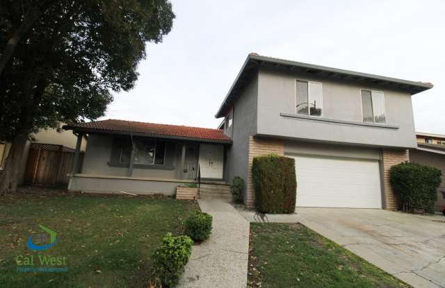 $4595 - Large spacious updated 4 Bed/2.5 Bath Home With Pool in San Jose photos photos