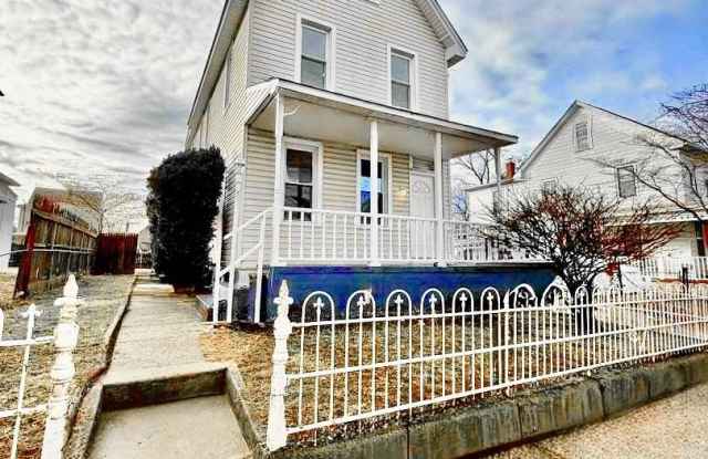 136 WEBSTER ST - 136 Webster Street, Riverside, NJ 08075