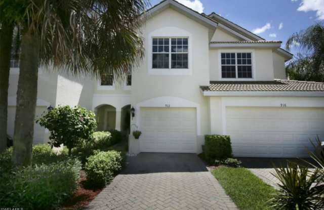 912 Hampton Cir photos photos