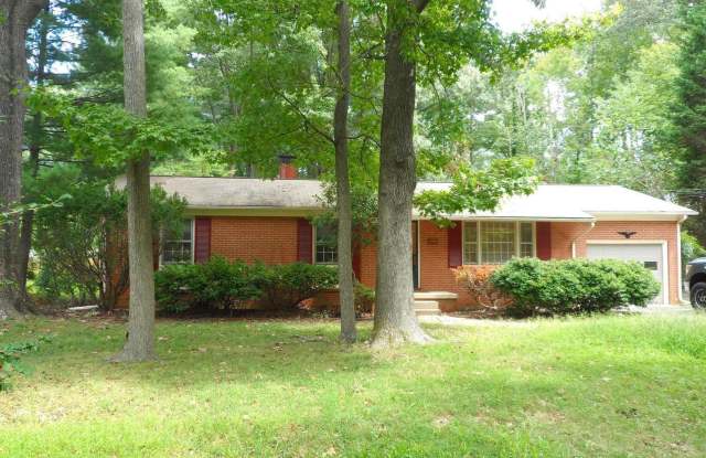 5349 GORDON DR Gallery 2