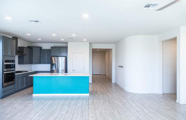 5013 West Paseo Rancho Acero Gallery 2