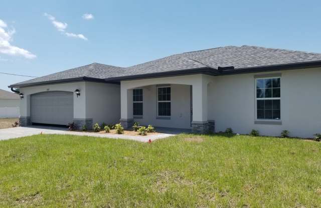 4 Bedrooms 2 Baths Single-Family Home in Cape Coral photos photos