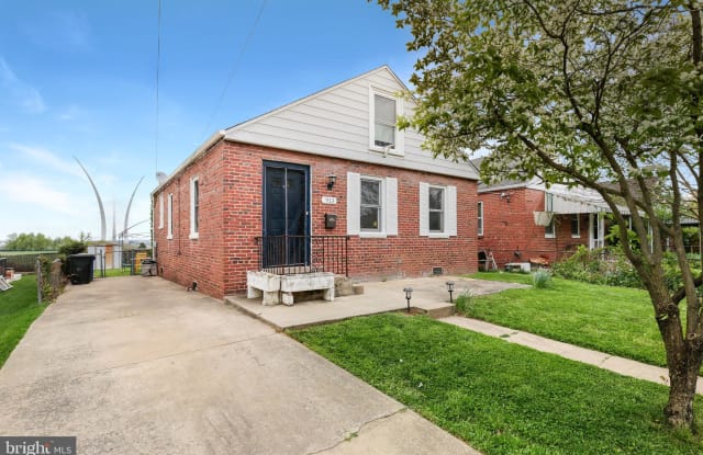 913 S OAK STREET - 913 South Oak Street, Arlington, VA 22204
