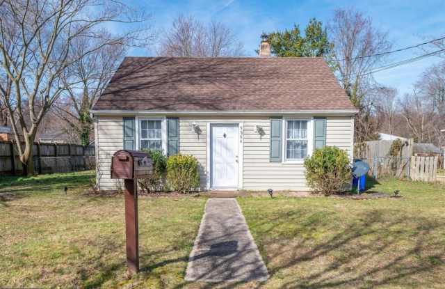 Charming 2BR House in College Park photos photos