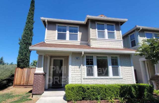 481 Lexington Dr Gallery 1