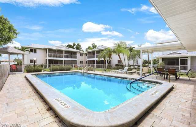 5024 Chiquita Boulevard S unit: 202 photos photos