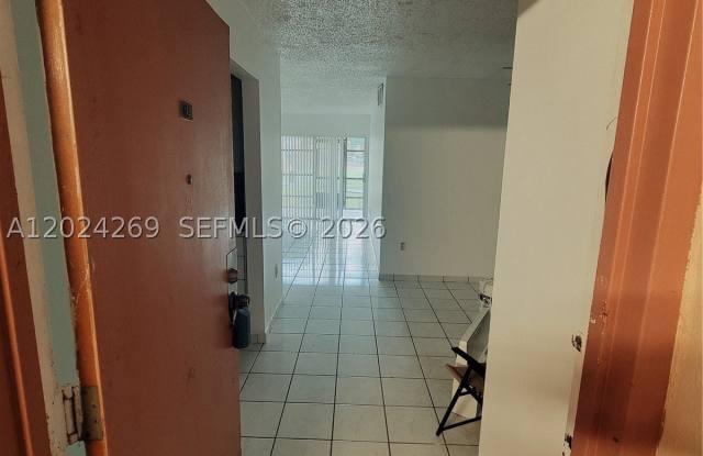 13701 Kendale Lakes Cir Gallery 2