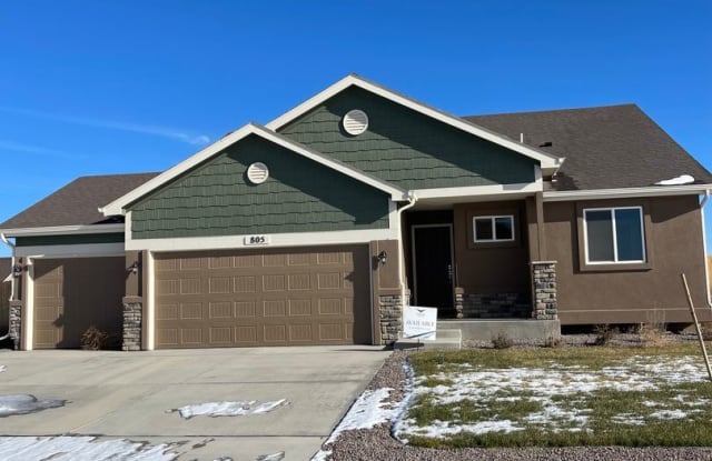 805 E Maybell Dr - 805 Maybelle Drive, Pueblo West, CO 81007