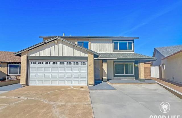Spacious 5BD/2.5BA Two-Story Home in South San Diego with Large Backyard, Office & Attached Garage photos photos