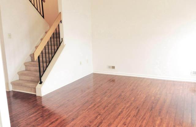 52 QUINCE CIRCLE Gallery 4