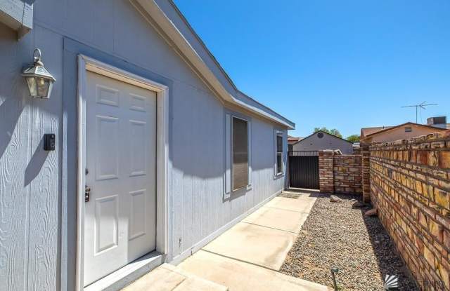 10439 E 37 ST Gallery 2