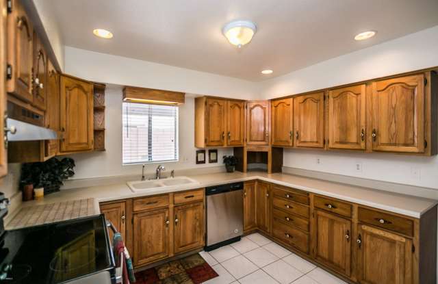 727 N Cholla -- Gallery 3