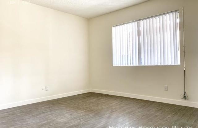 5299 Newcastle Avenue Gallery 4