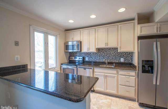 804 DREAMS LANDING WAY Gallery 2