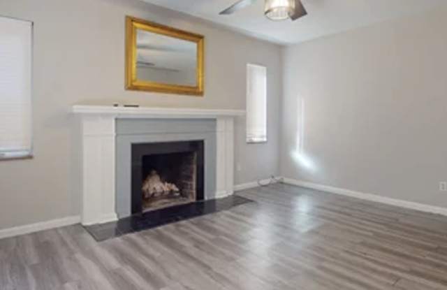 Beautifully, Remodeled Pontiac 4-Bedroom Home Gallery 3