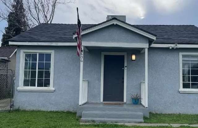 806 South Santa Cruz Avenue - 806 South Santa Cruz Avenue, Modesto, CA 95354