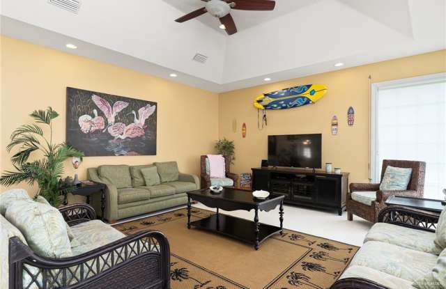 209 W Hibiscus Street Gallery 2