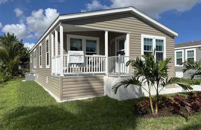 5267 S.w. 32nd Street photos photos 5267 S.w. 32nd Street photos photos