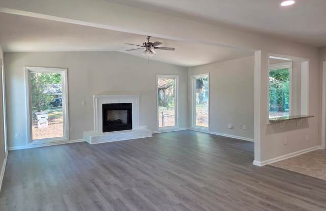 3 bedroom in Charlotte Gallery 4
