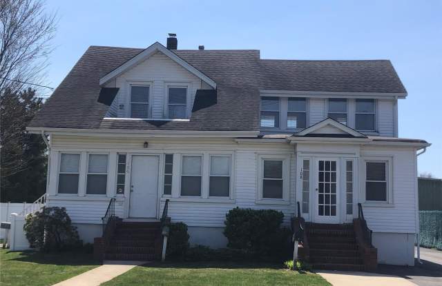 108 Park Avenue - 108 Park Avenue, Babylon, NY 11702