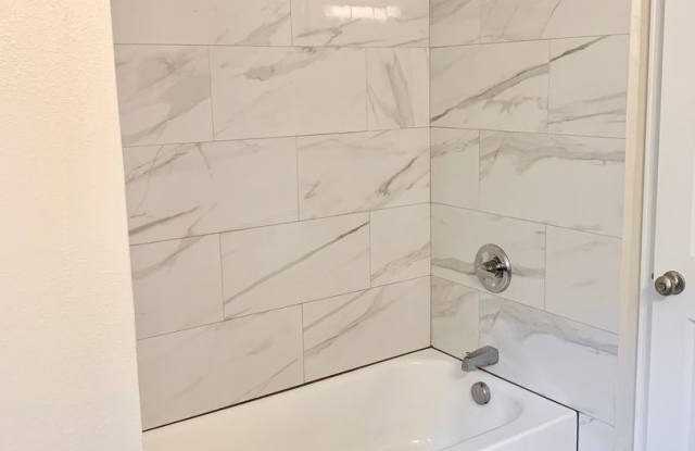 For Rent - 3 Bedroom 1.5 Bath in Valley View! - 3500 Friendly Hope Road, Jonesboro, AR 72404