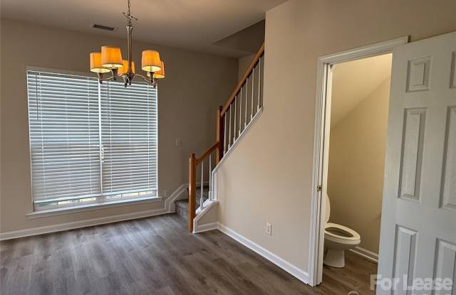 2146 Mckenzie Creek Drive Gallery 4