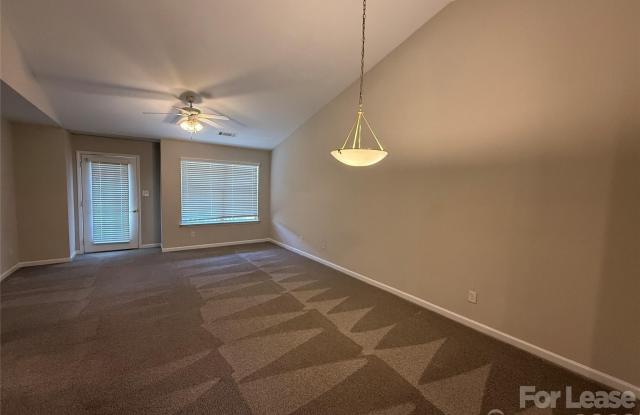 7333 Michaels Landing Drive Gallery 4