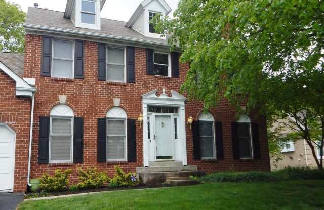 104 COUNTRY CLUB DR - 104 Country Club Drive, Montgomeryville, PA 19446