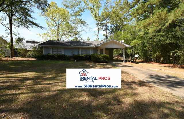 2 Bedroom with Large Backyard Close to Tech! Gallery 3