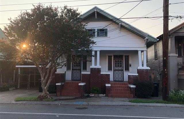 1121 N GALVEZ Street photos photos