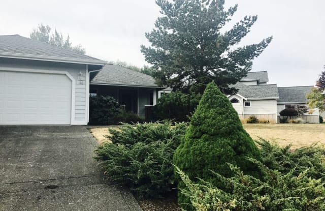 19867 12th Avenue NE - 19867 12th Avenue Northeast, Poulsbo, WA 98370