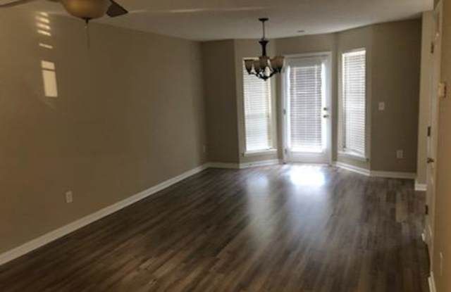 120 Fox Creek Drive Gallery 3