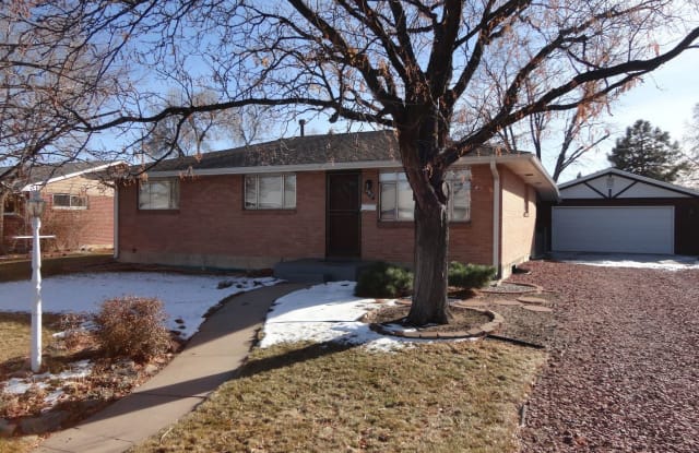 2912 W Layton Ave - 2912 West Layton Avenue, Englewood, CO 80110